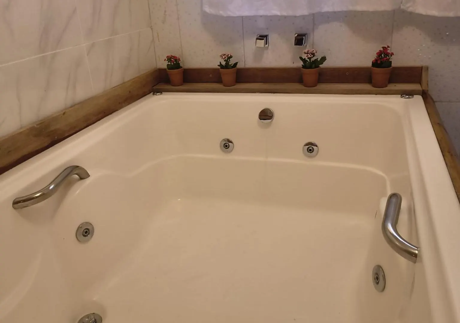 Suite Rustica Aconchego - Com Banheira De Hidromassagem Campos do Jordao Brazil